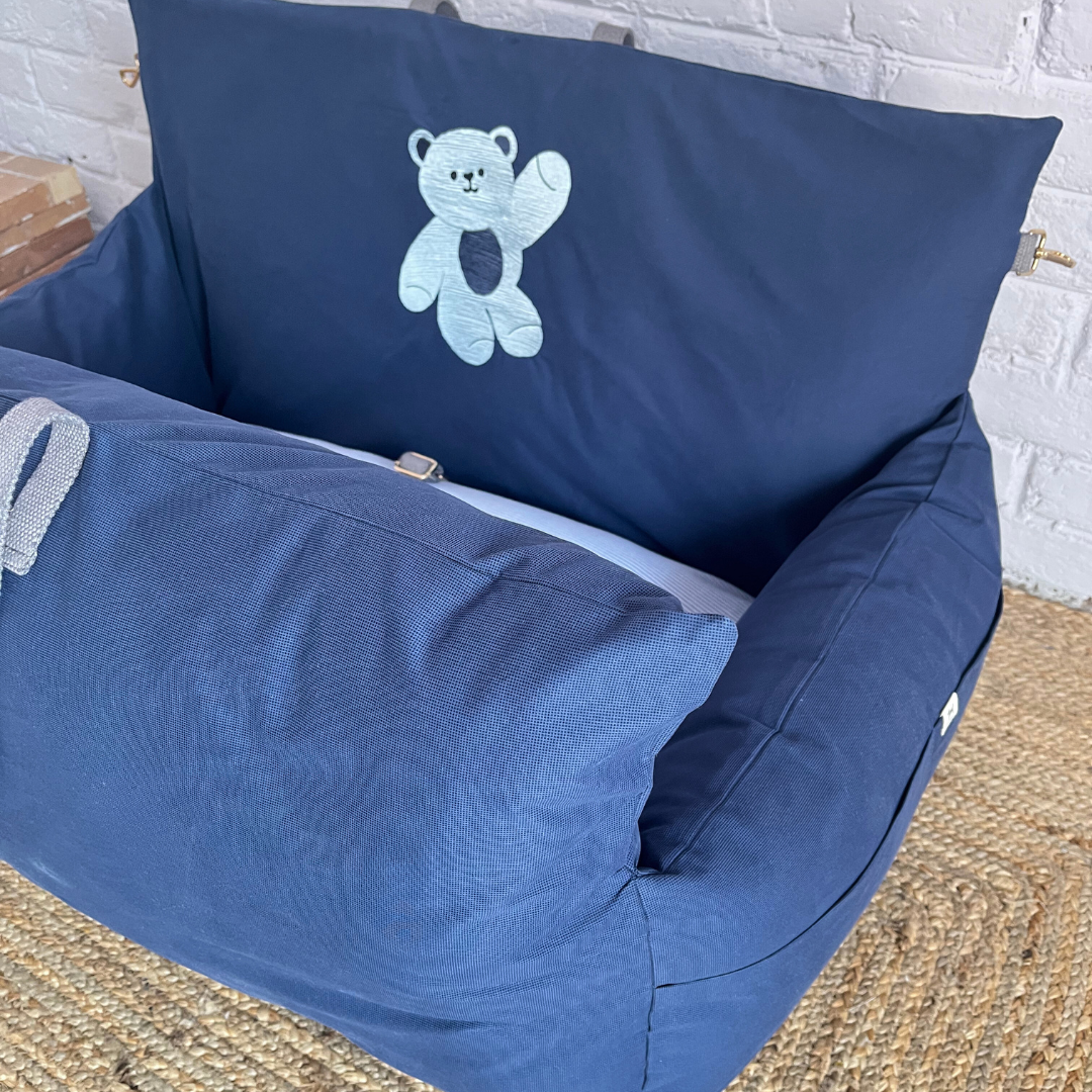 PoochMate OAK 3.0 : Travel Dog Bed Blue with Bear Embroidery Medium