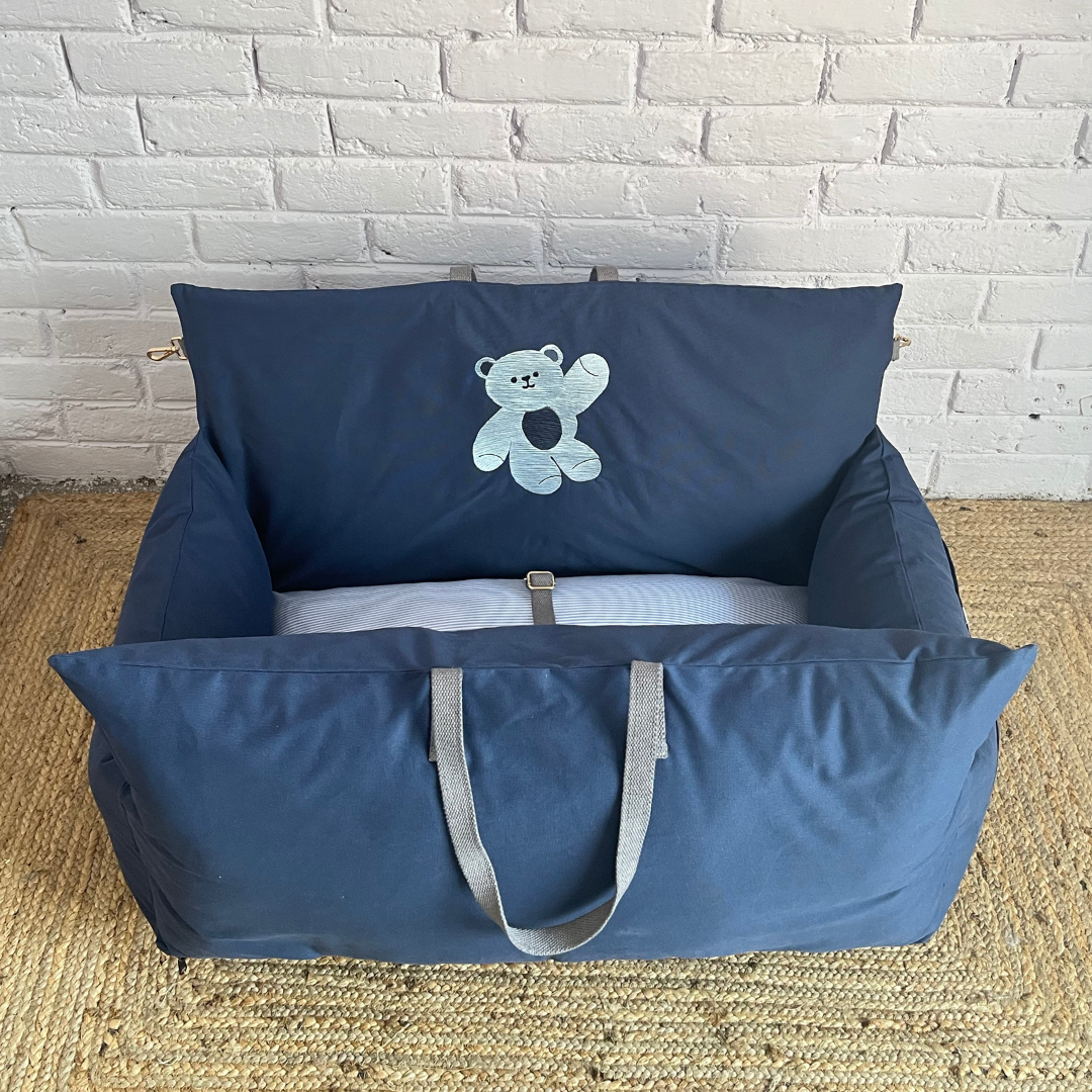 PoochMate OAK 3.0 : Travel Dog Bed Blue with Bear Embroidery Medium