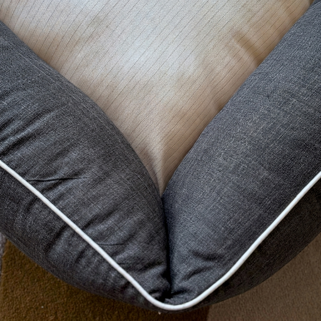 Cotton dog beds online Dubai | Dog beds with washable covers| Best dog beds online UAE | Dog Beds Dubai| PoochMate UAE dog Bed
