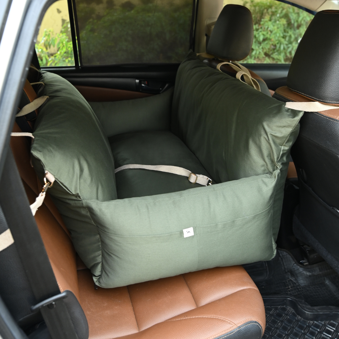 Large Dog Travel beds online Dubai | Large Car Seats for dogs Dubai