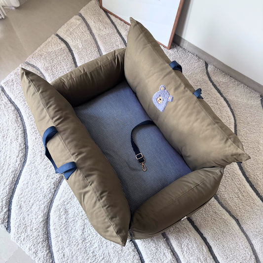Car Travel beds for Dogs | Car Seats for Dogs Dubai | Travel dog beds Dubai | Large dog car seats Dubai