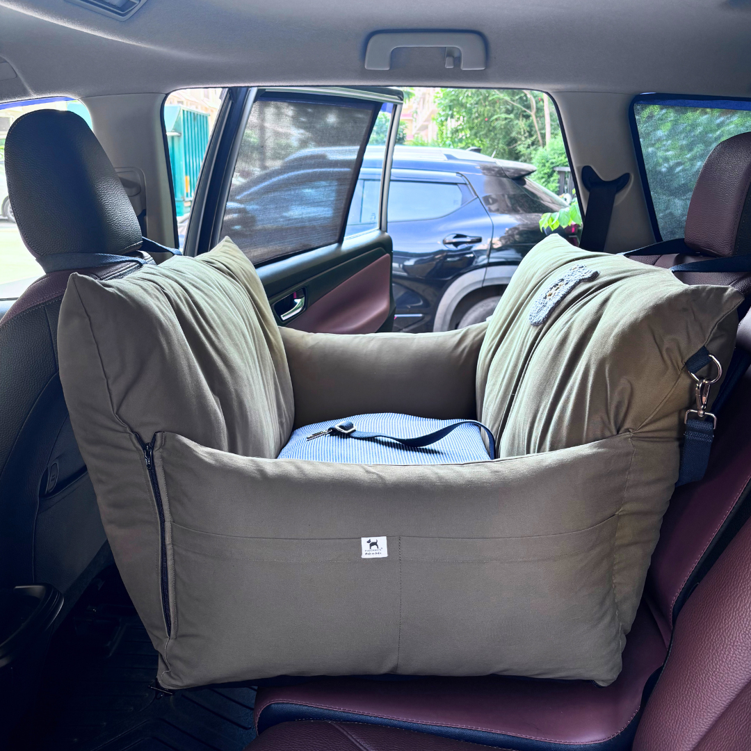 PoochMate Travel Bed for Large Dogs : Khaki & Stripes