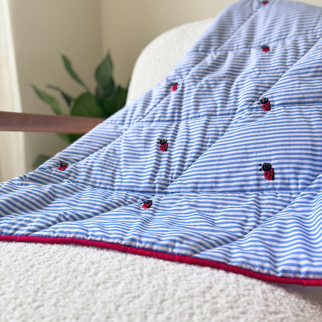 PoochMate UAE Beds | Cotton Dog blankets Dubai | Cotton Pet blankets UAE | Soft dog blankets Dubai