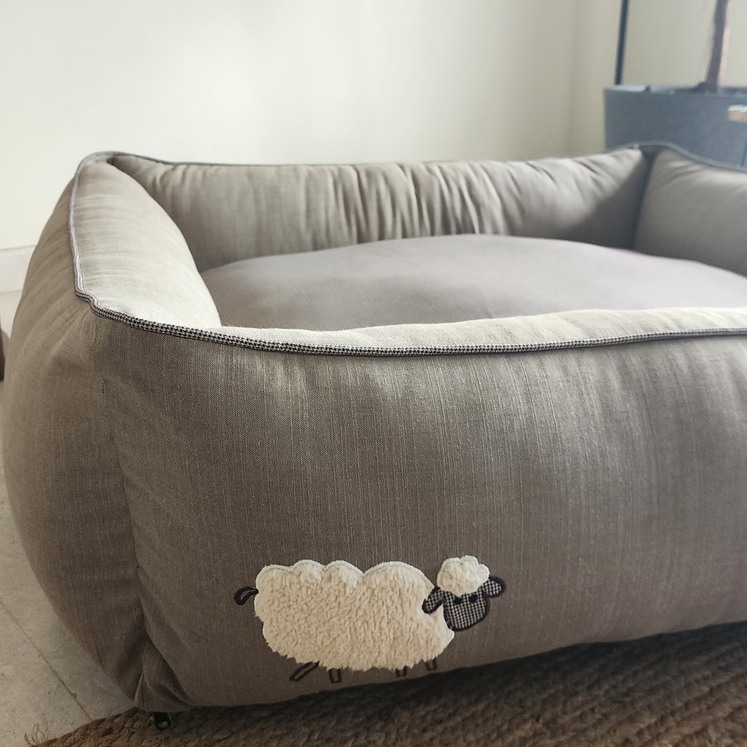 Linen Large Dog Beds | Best Dog Beds in Dubai
