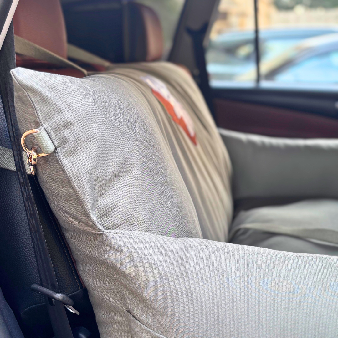 PoochMate Travel Dog Bed | Dog Car Seats online UAE| Travel beds for medium dogs | Medium dog car Seats Dubai