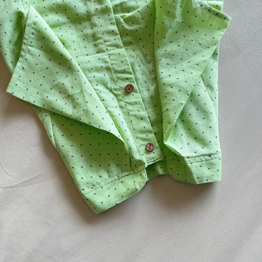 PoochMate OAK 3.0 : Pista Linen Dog Shirt with Seahorse Size 18