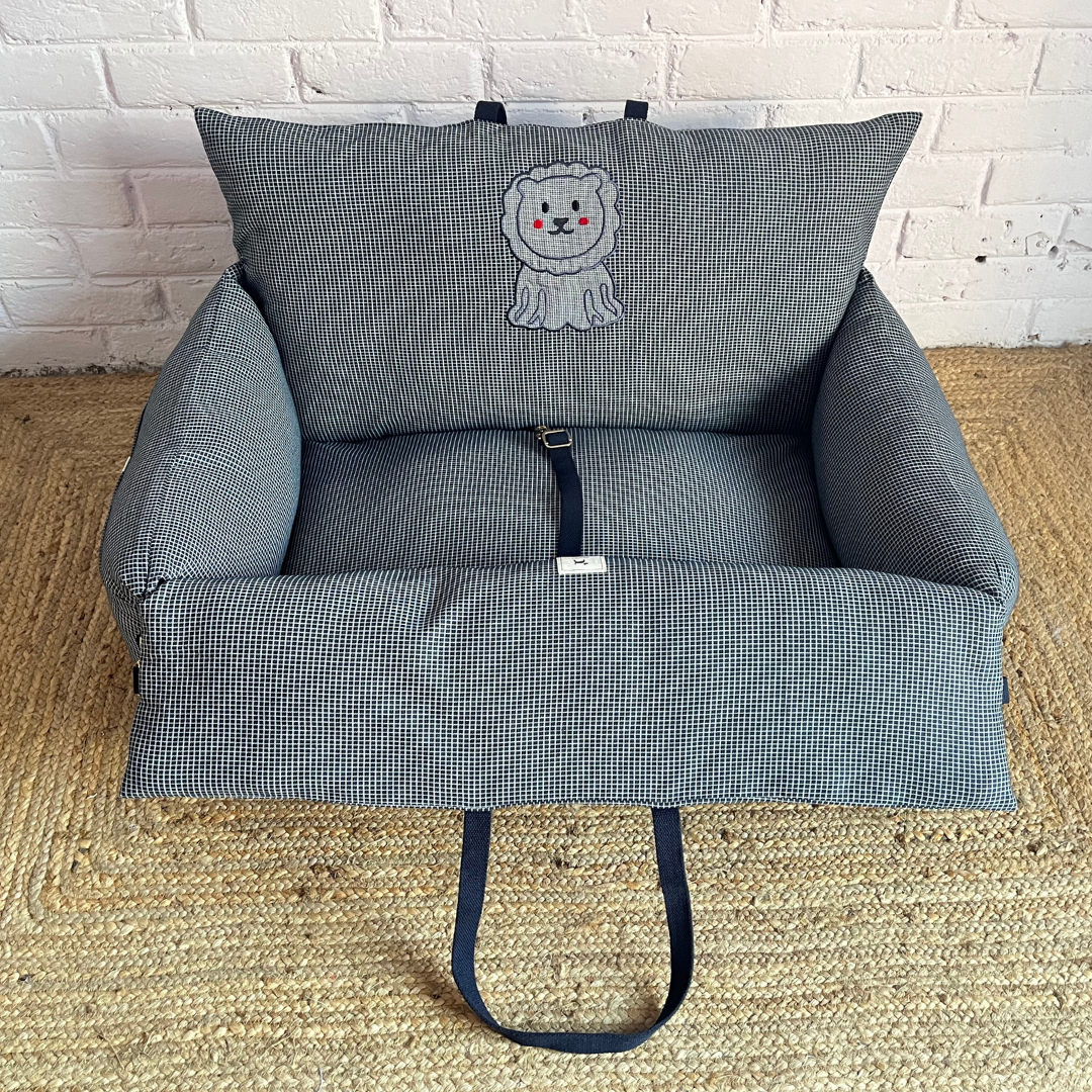 PoochMate OAK 3.0 Lion on Board Travel Dog Bed Blue Medium