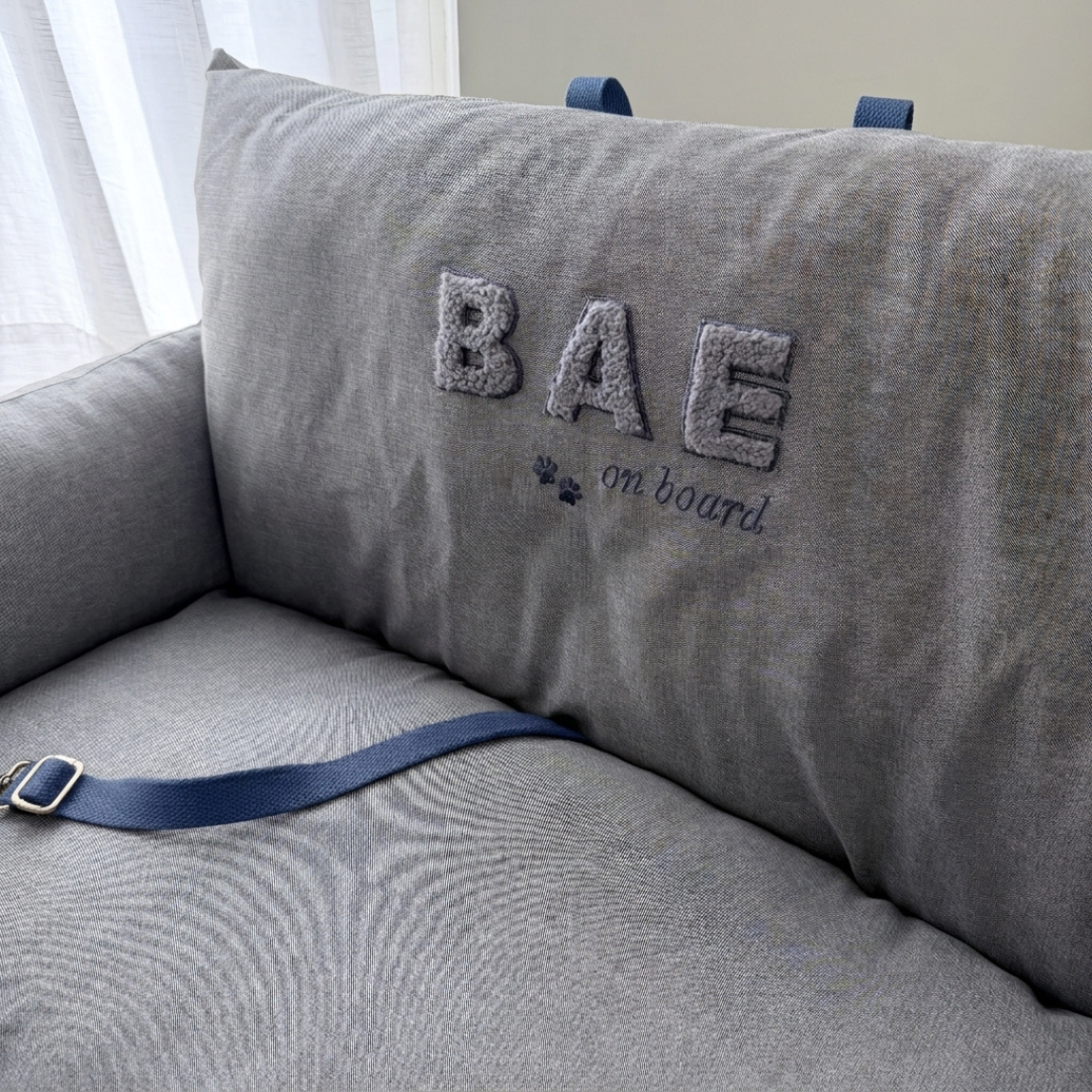 Dog Travel Beds | Car seats for dogs online Dubai | Large dog car seats Dubai| PoochMate UAE