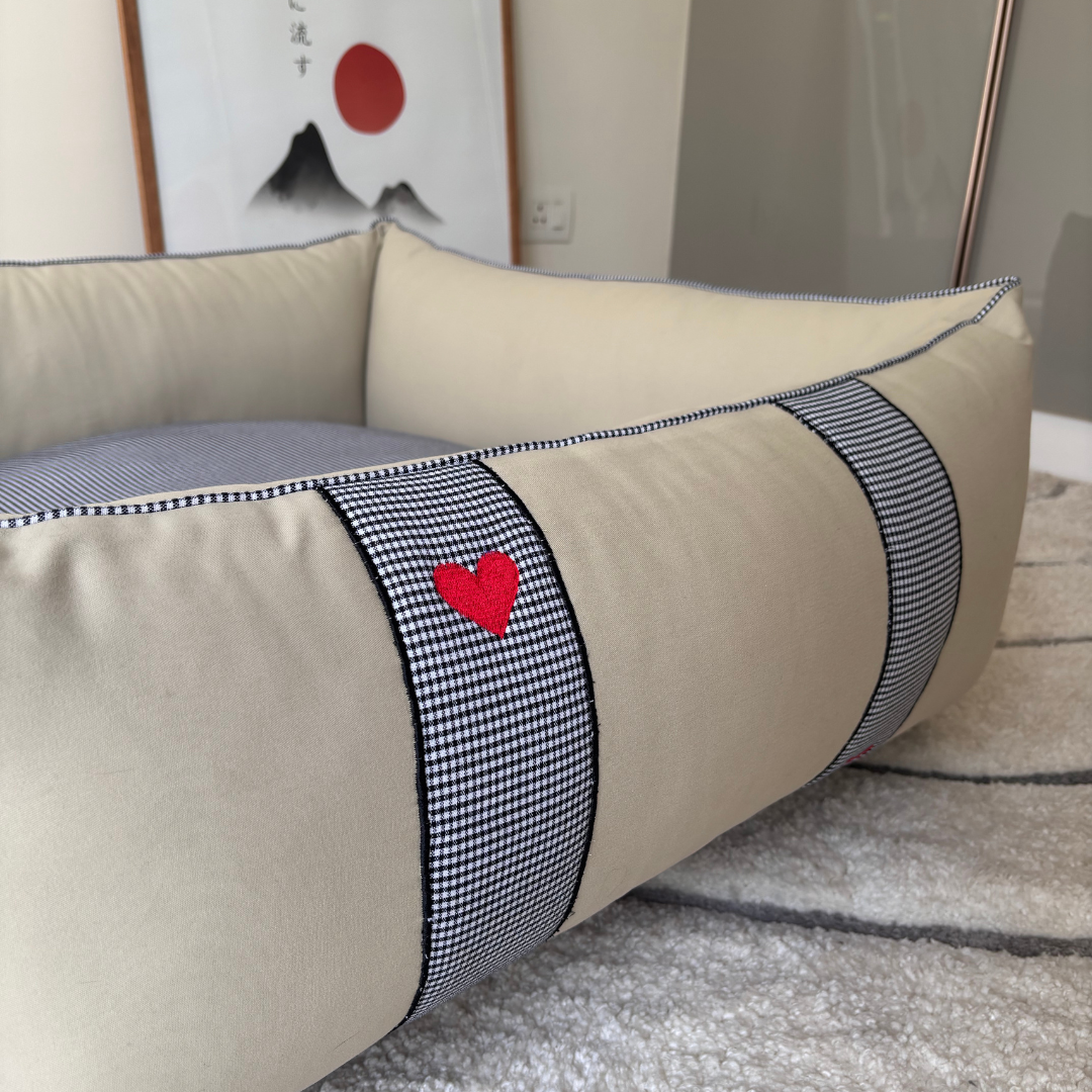 Large dog beds online Dubai | Dog beds with removable covers 
