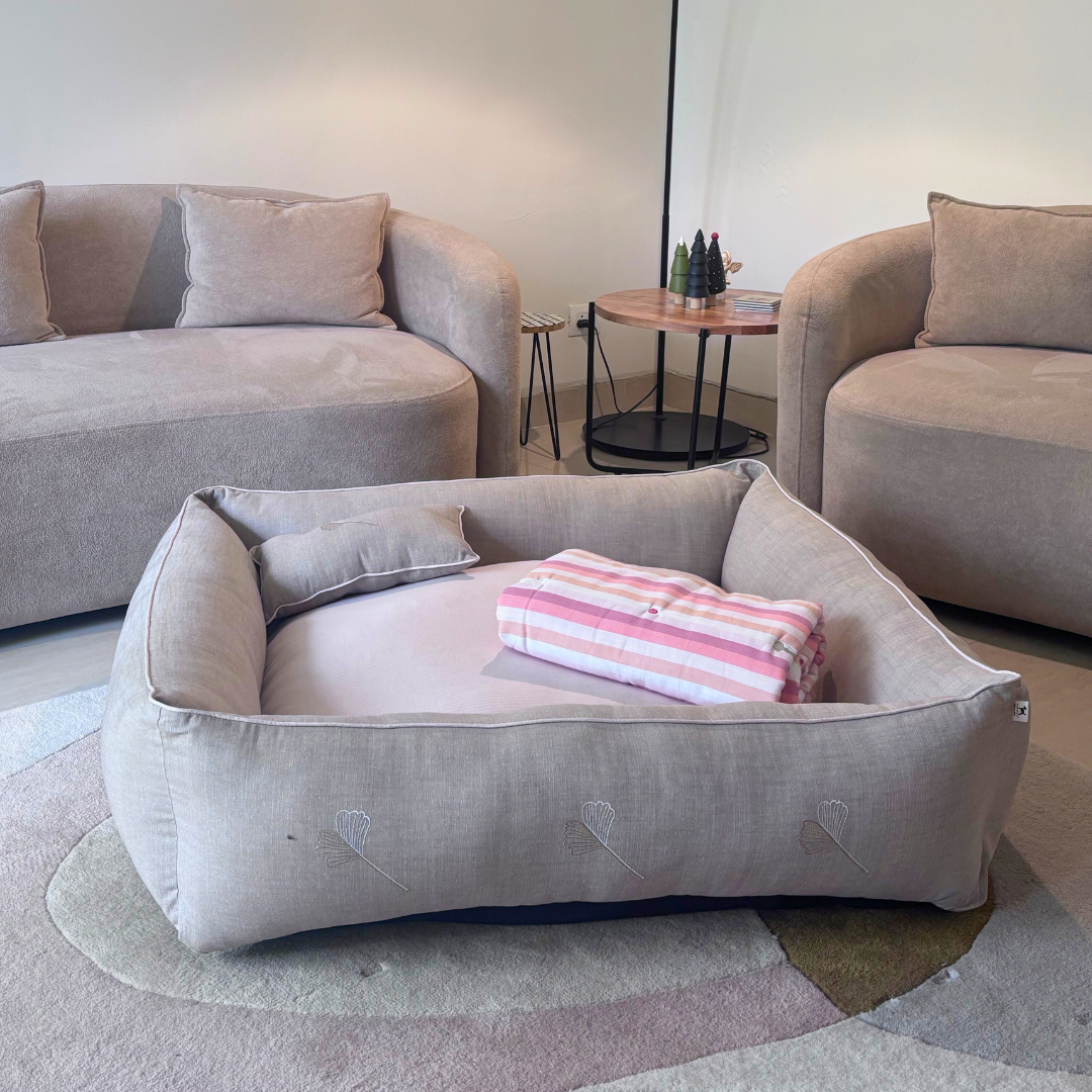 Linen Dog Beds UAE | Dog Beds with washable covers Dubai | large dog bed and blanket sets Dubai