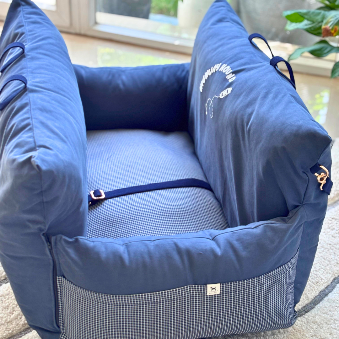 Dog Car Seats online Dubai | Dog Car Seats Abu Dhabi | PoochMate Travel Bed| Car seats for medium dogs Dubai