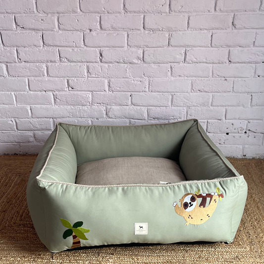 PoochMate OAK 3.0 :  Lazy Sloth Sage & Beige Linen Bolster Dog Bed : Medium