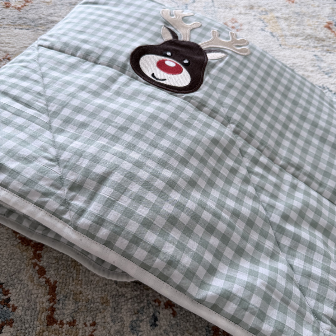 Cotton Dog Blankets Dubai | Soft Puppy Blankets | Washable dog blankets Dubai | Dog Blanket for bed