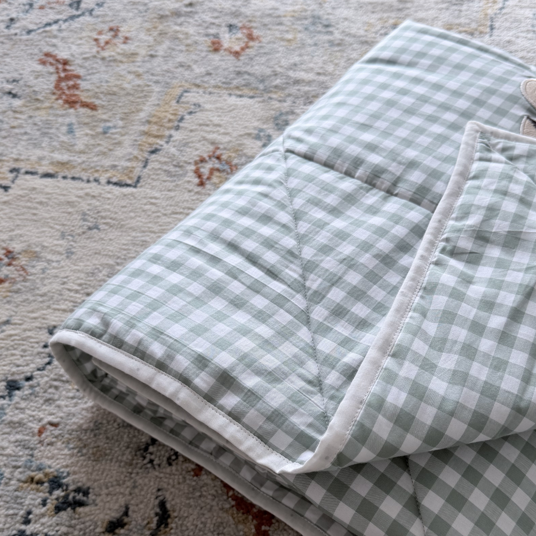 Cotton Dog Blankets Dubai | Soft Puppy Blankets | Washable dog blankets Dubai | Dog Blanket for bed
