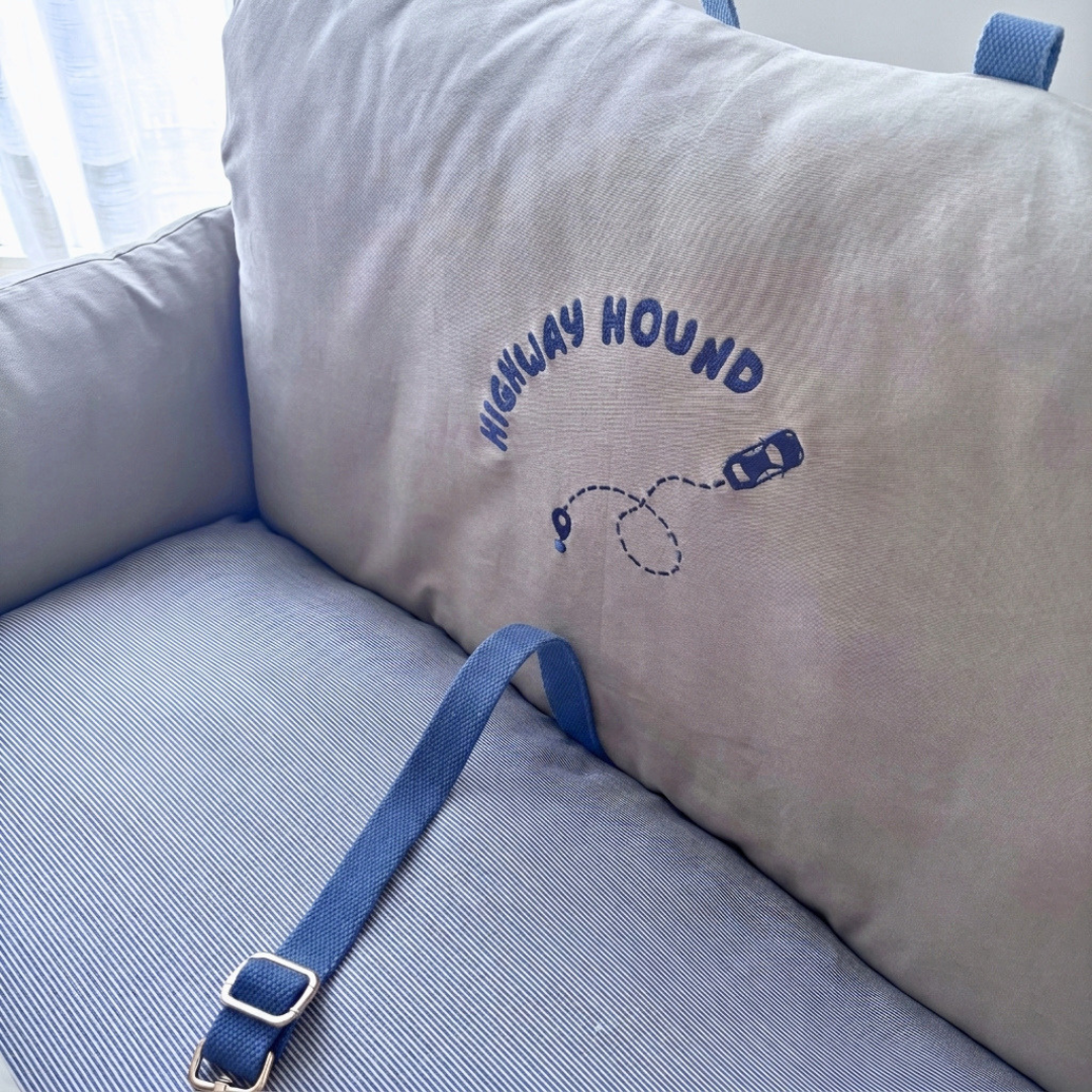 Dog Travel Beds | Car seats for dogs online Dubai | Large dog car seats Dubai| PoochMate UAE