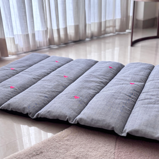 dog blanket for bed | dog beds for big dogs | dog beds near me | dog beds for small dogs