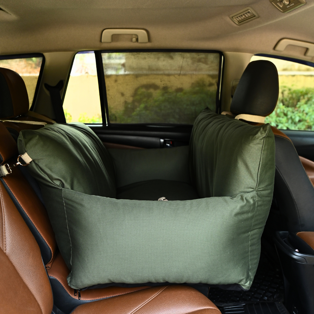 Car Seats for medium dogs online Dubai | Travel Dog Beds for medium dogs