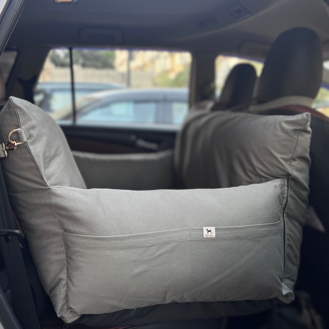 PoochMate UAE Travel Dog Bed | Dog Car Seats online UAE| Travel beds for large dogs | Large dog car Seats Dubai