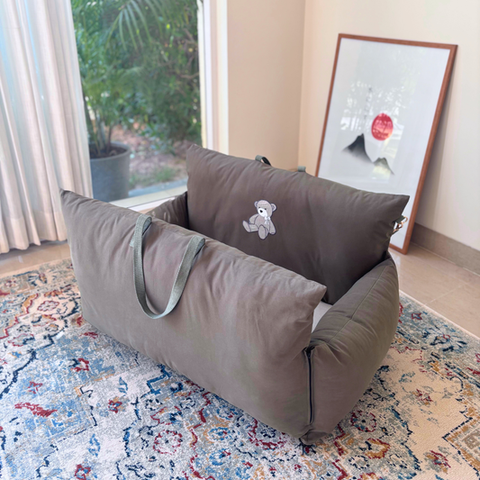 Travel Pet beds | Dog Car Seats online Dubai | Car seats for large dogs Dubai | Car seats for pets 