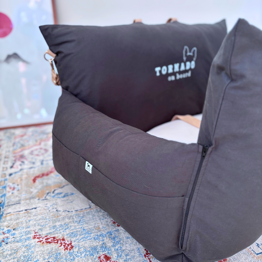 Dog Travel beds online Dubai | Car Seats for large dogs Dubai | Dog Car Seats online Dubai| PoochMate UAE Travel Beds