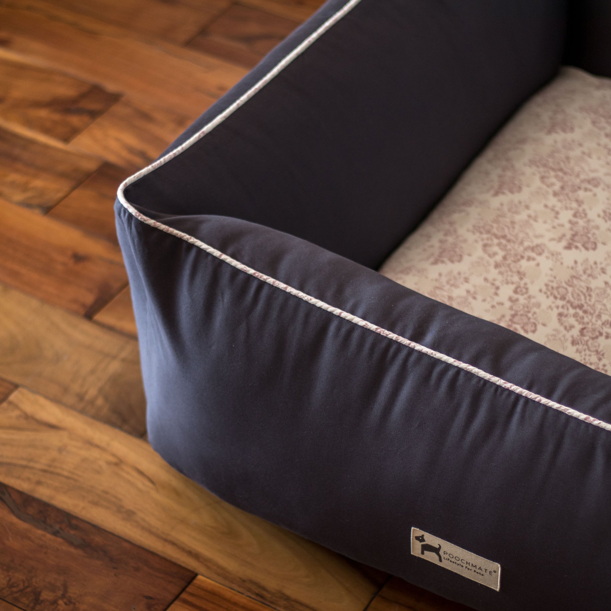 Best dog beds with washable covers Dubai
